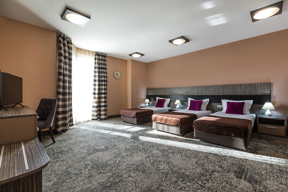 Triple Room photo 2