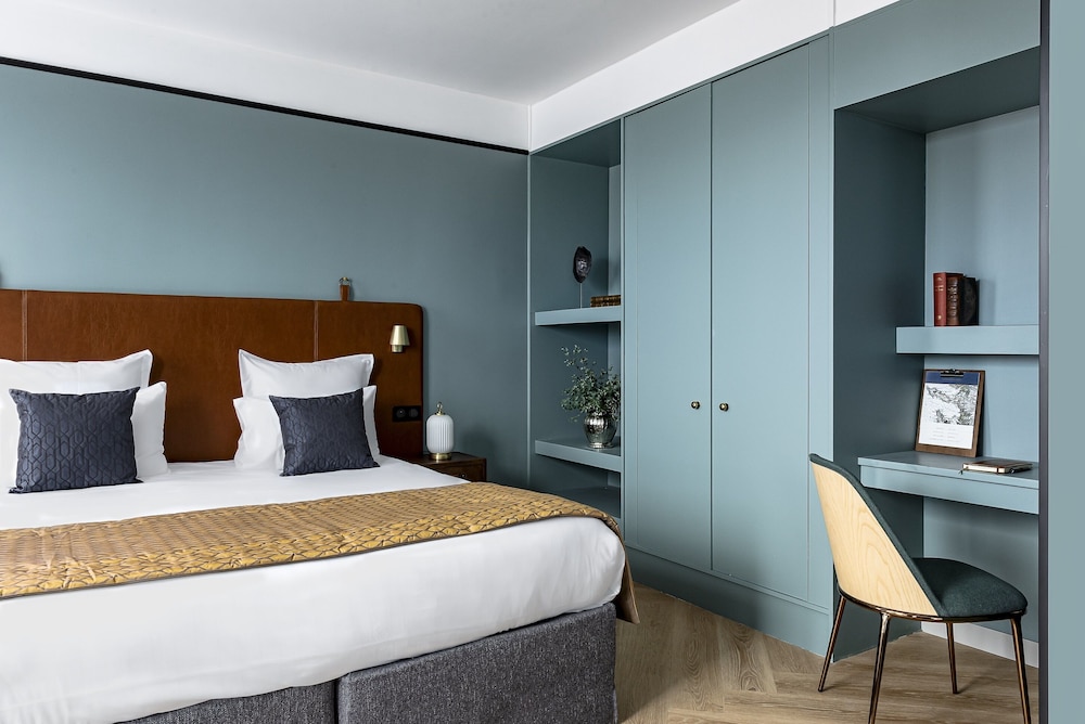 Deluxe Room - Photo 4