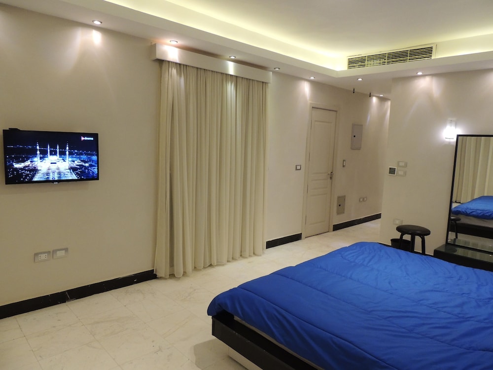 Elite Villa, 5 Bedrooms, Garden View photo 2