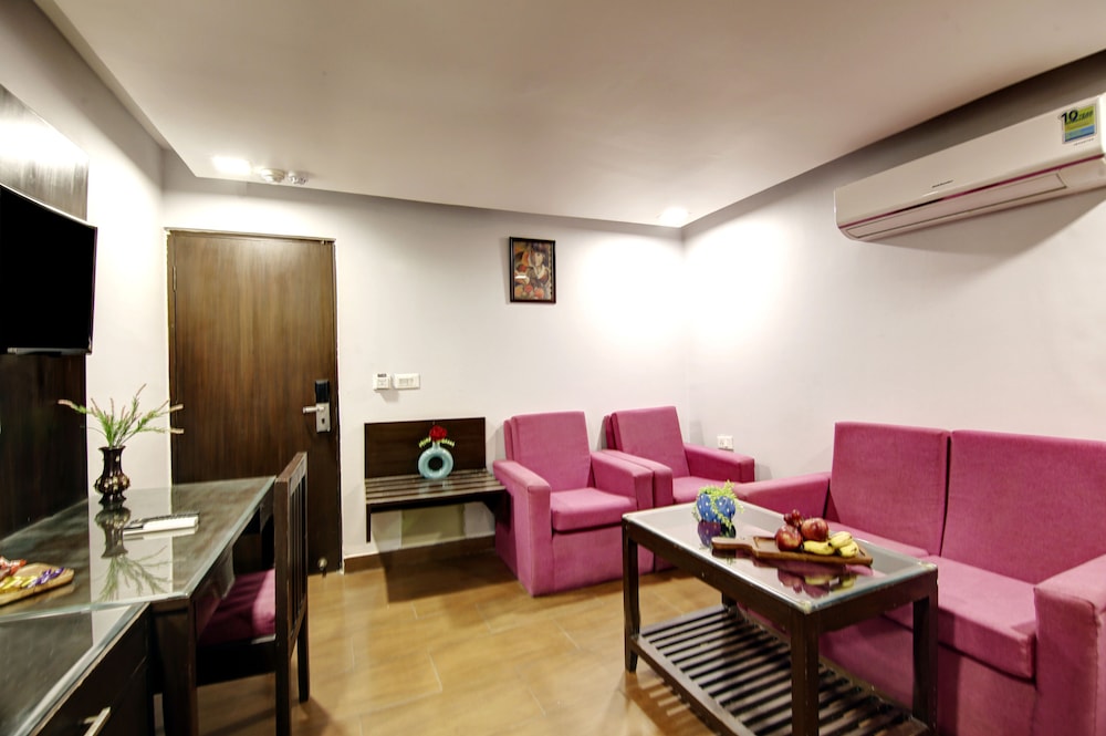 Super Deluxe Room - Photo 15