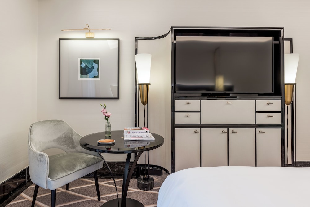 Deluxe Room, Sea View - Photo 7
