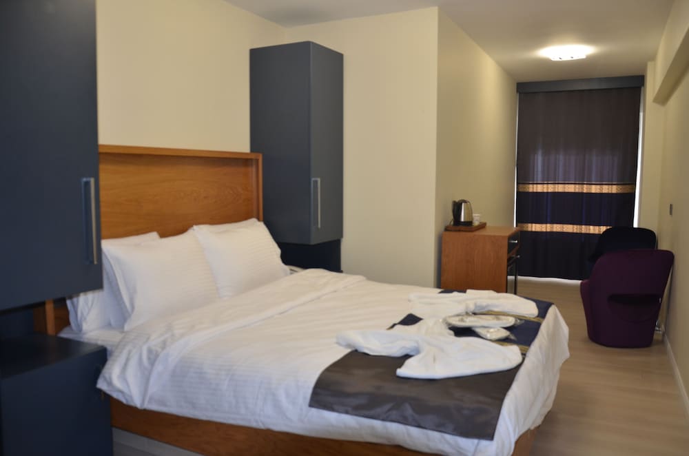 Deluxe Twin Room photo 2