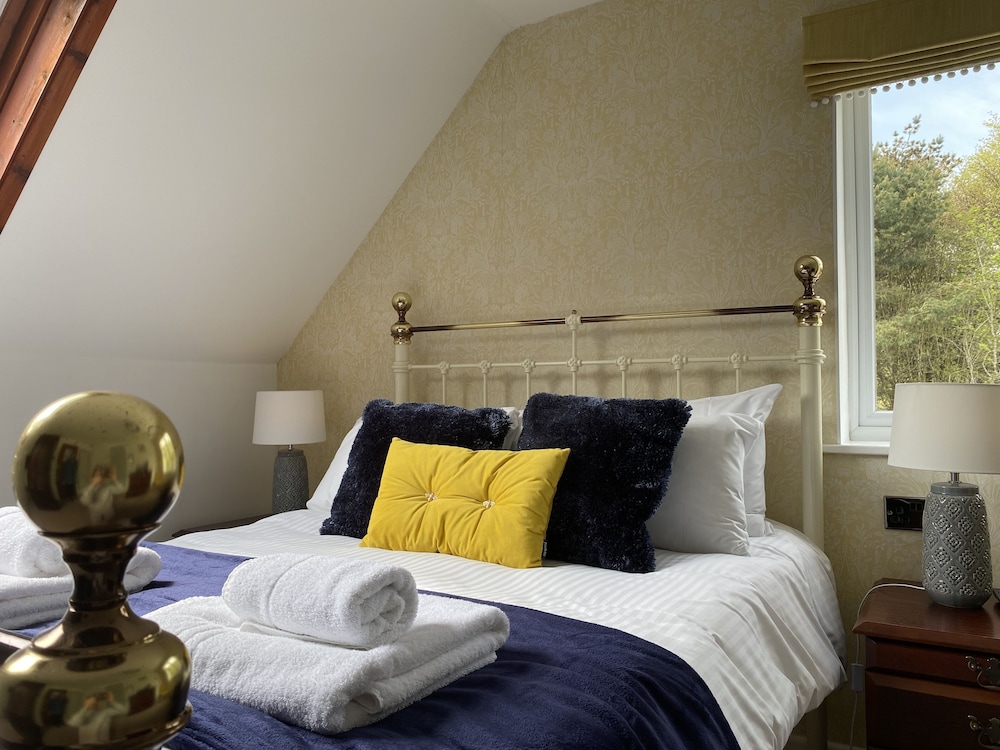 Deluxe Double Room, Ensuite (Dragonfly )