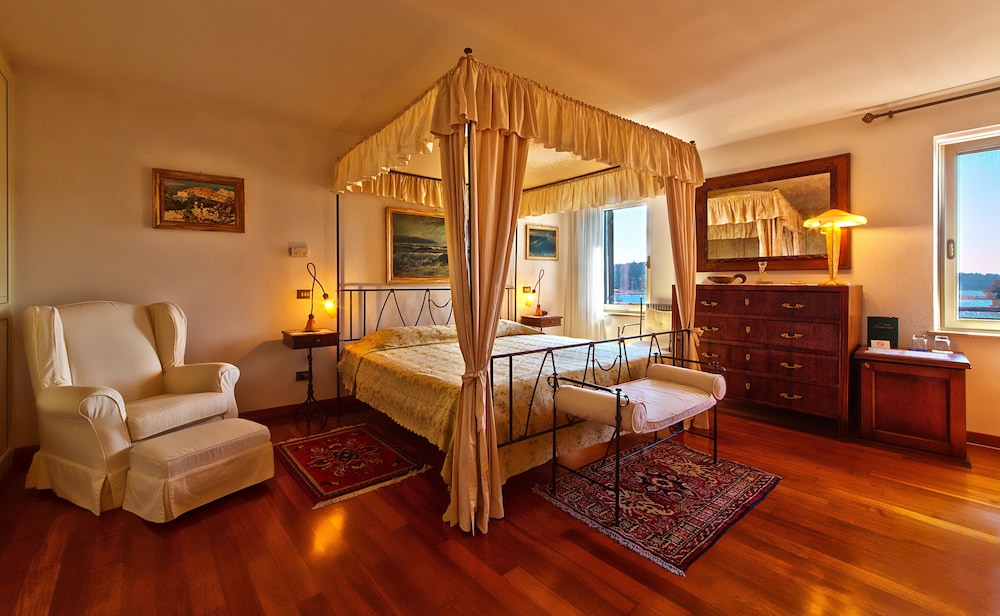 Superior Double Room, Sea View photo 1