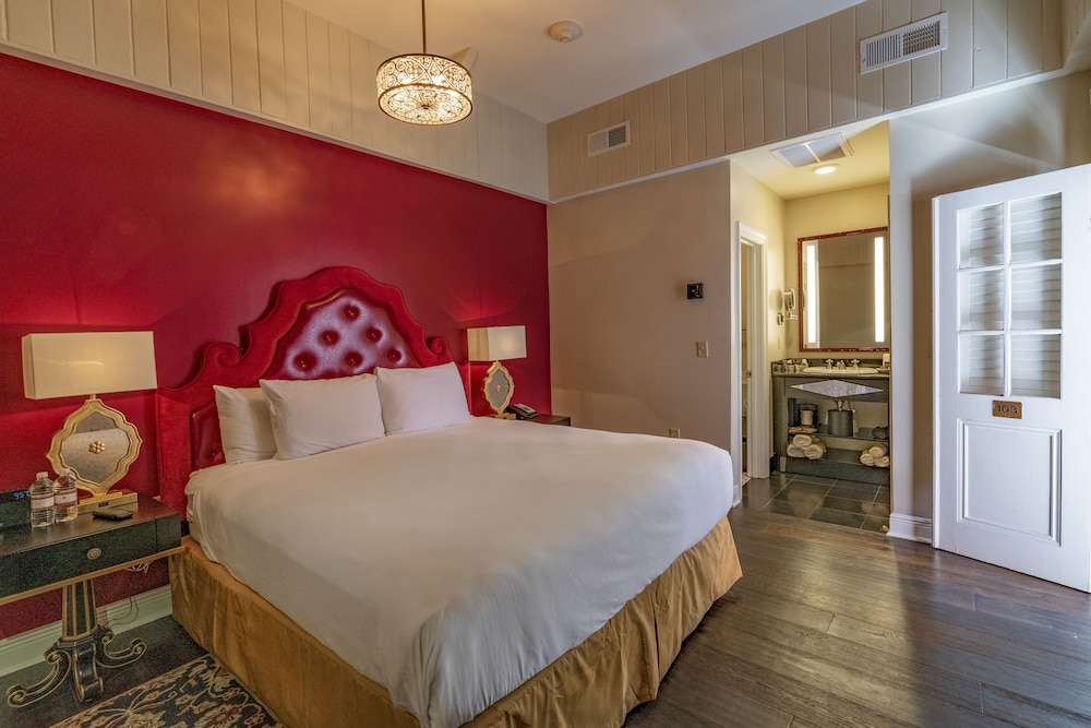 Superior Carriage House King - Photo 2