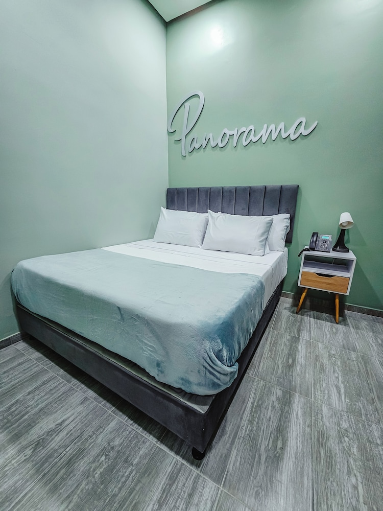 Deluxe Room, Patio, River View