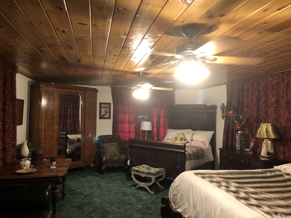 Captain's Suite photo 1