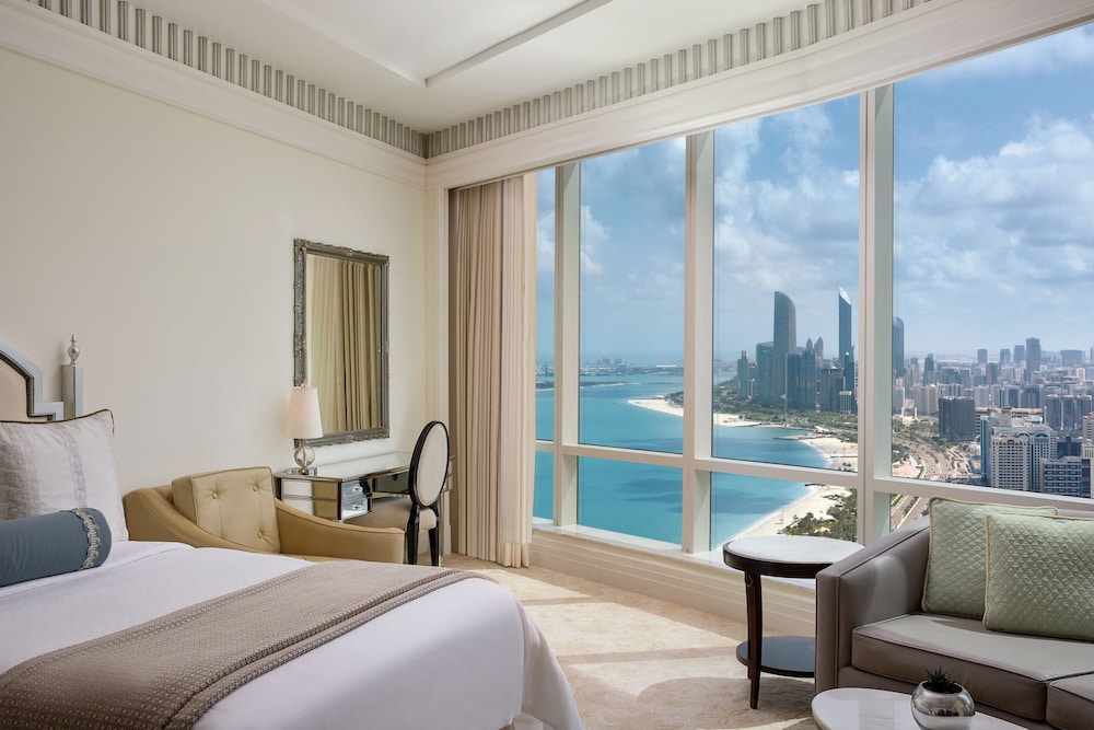 Superior Room, 2 Double Beds, Partial Sea View photo 3
