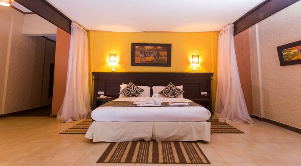 Deluxe Suite photo 2