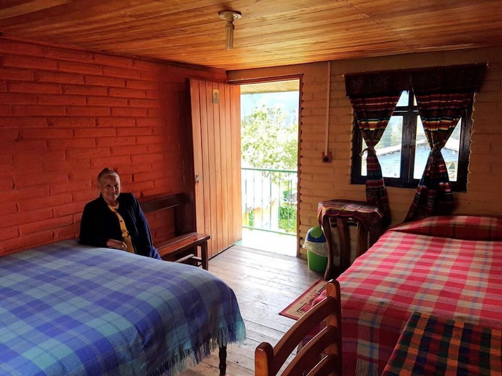 Room, 5 Bedrooms, Non Smoking, Mountain View