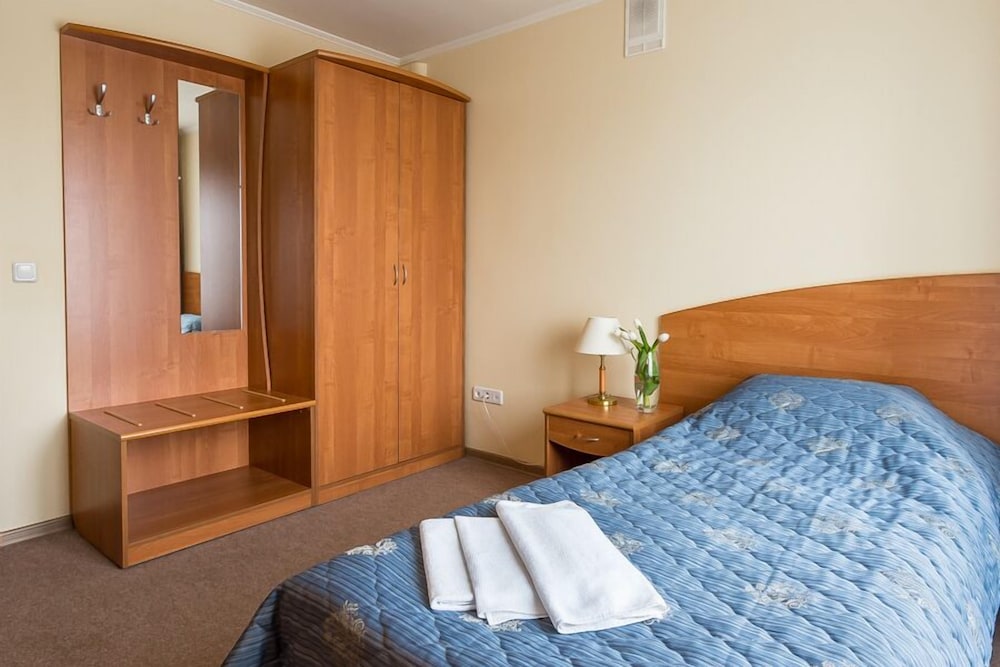 Basic Single Room, Shared Bathroom