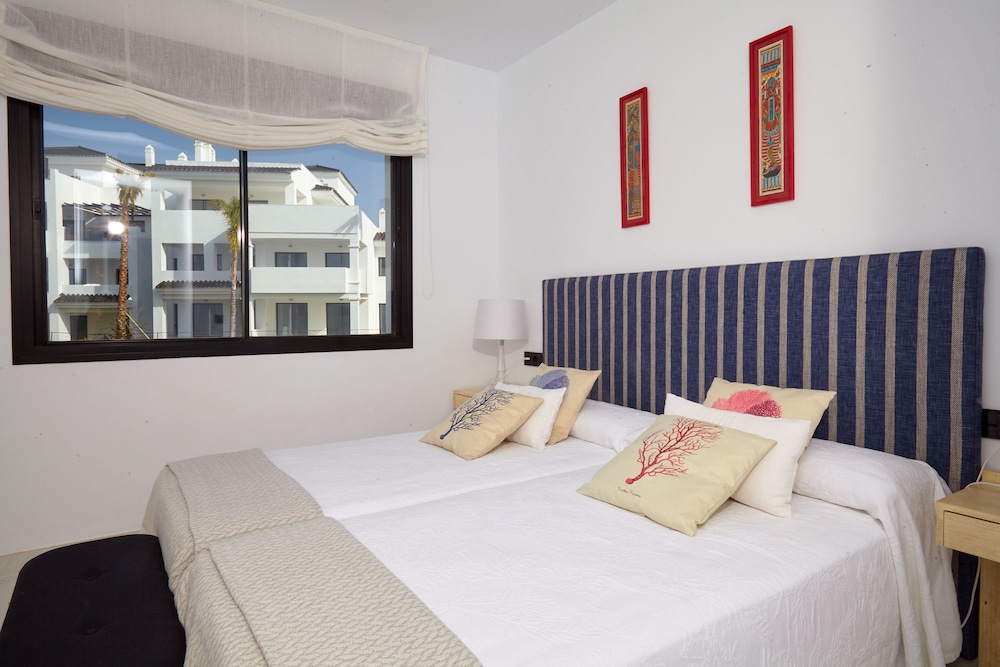 Family Apartment, 2 Bedrooms, Terrace, Mountain View