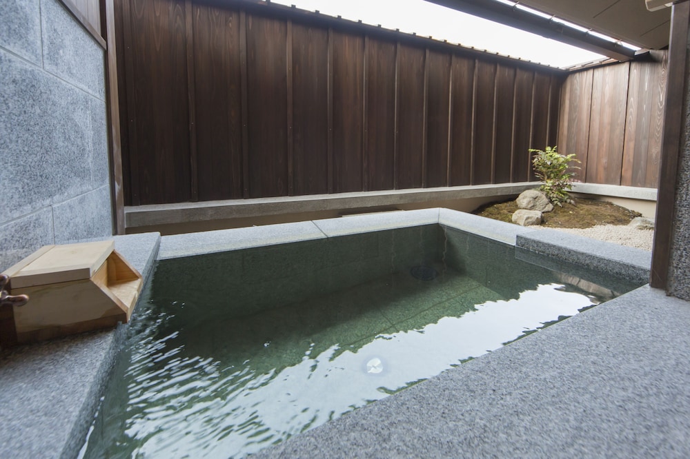 Deluxe Triple Room For 3 Pax, Private Open-Air Bath photo 2