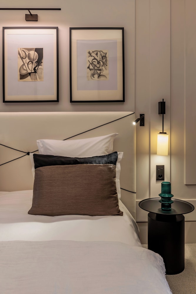 Deluxe Double Room, Lake View photo 3