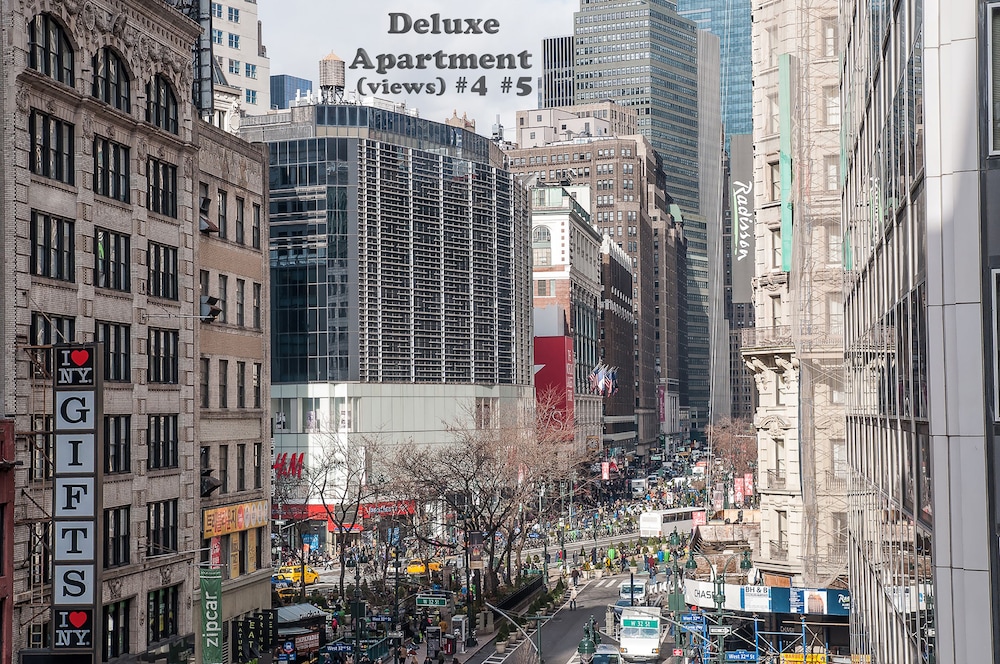 Exterior Broadway Studio #4 photo 3