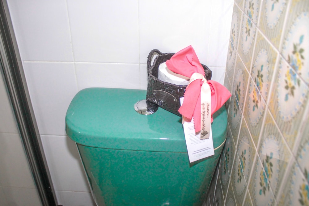 Junior Double Room, 1 King Bed, Refrigerator & Microwave, Garden View photo 3