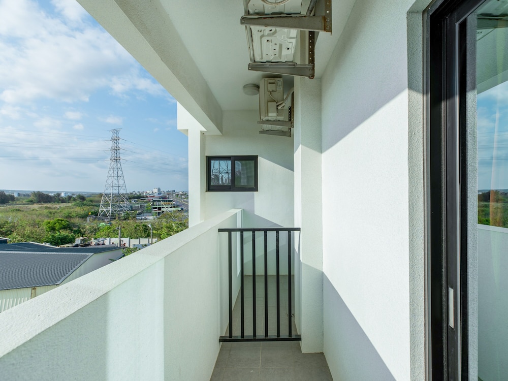 Double Room, Balcony - Photo 9
