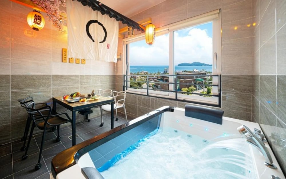 Room (SPECIAL VIP A 401) photo 1