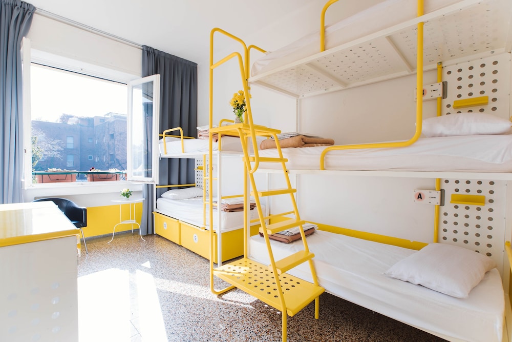 Shared Dormitory, Women only (5 pax) photo 1