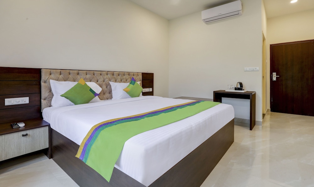 Standard Double or Twin Room - Photo 2
