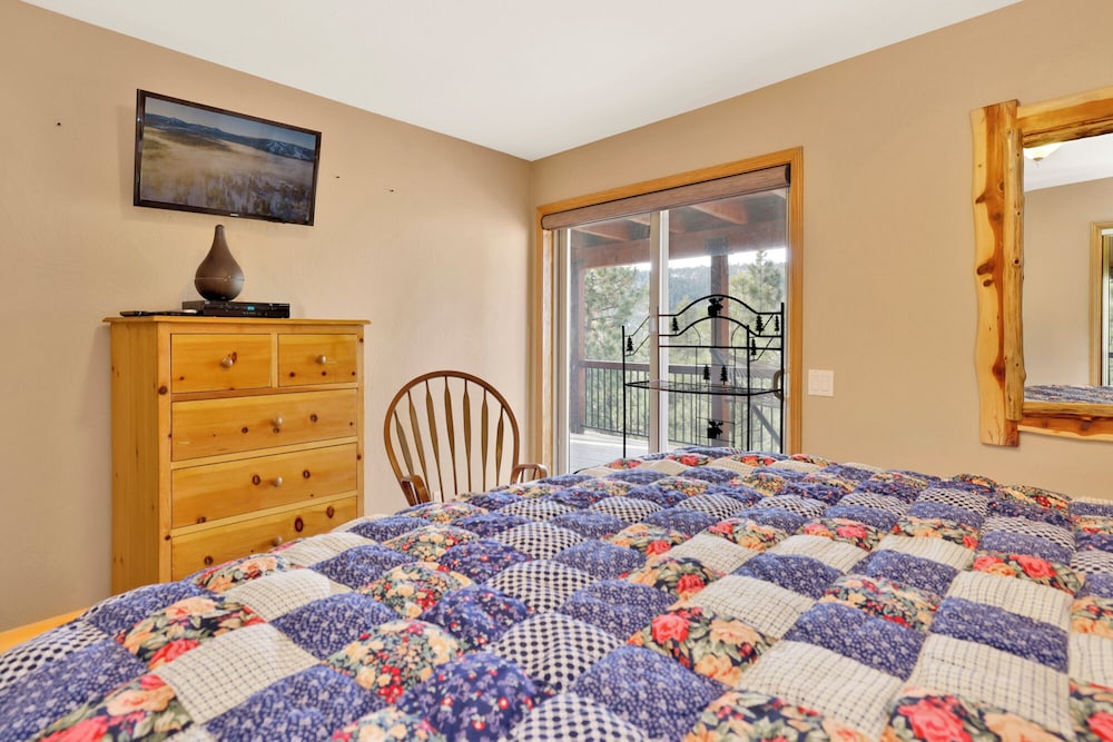 Cabin, Multiple Beds, Patio, Mountain View (2233)