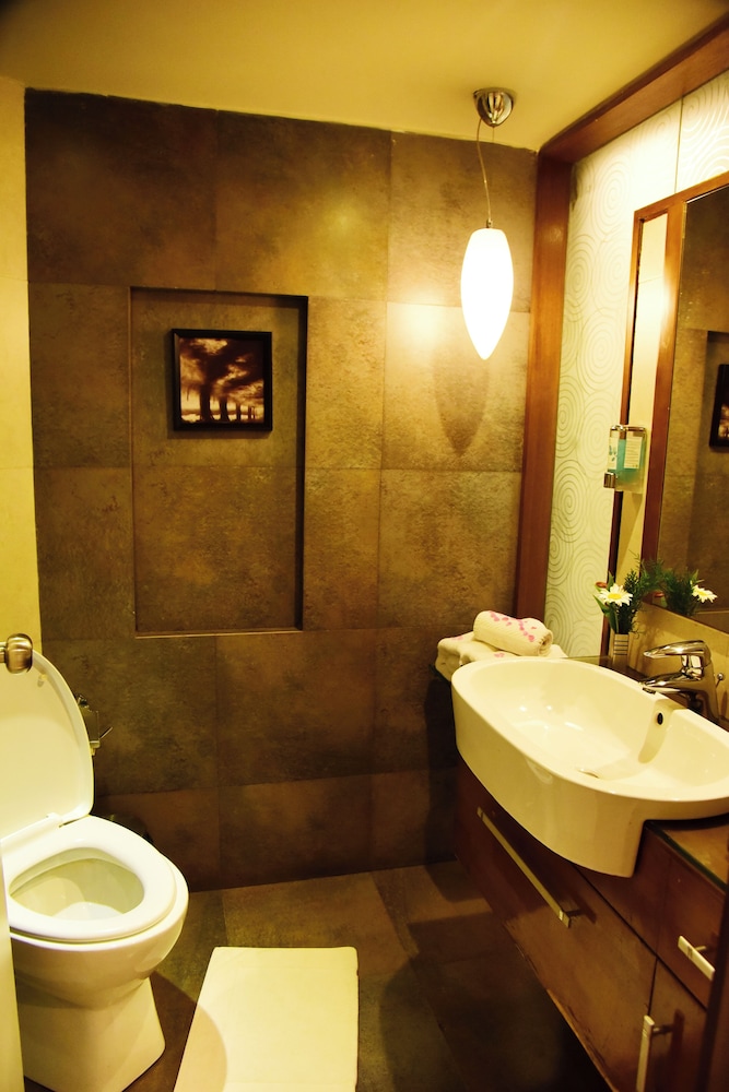Deluxe Room - Photo 5