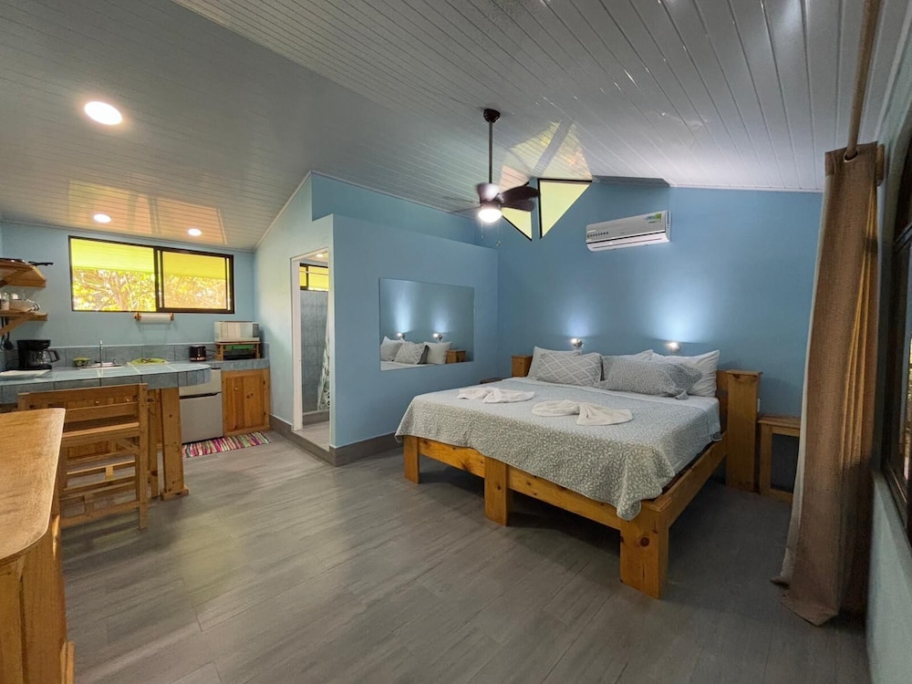 Economy Studio Suite, Non Smoking, Garden View