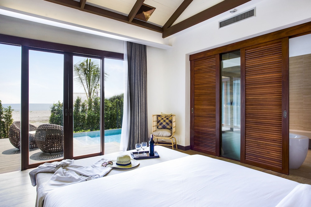 Beach Pool Villa photo 2