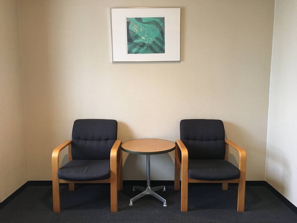 Main Building Twin Room, Non Smoking photo 3
