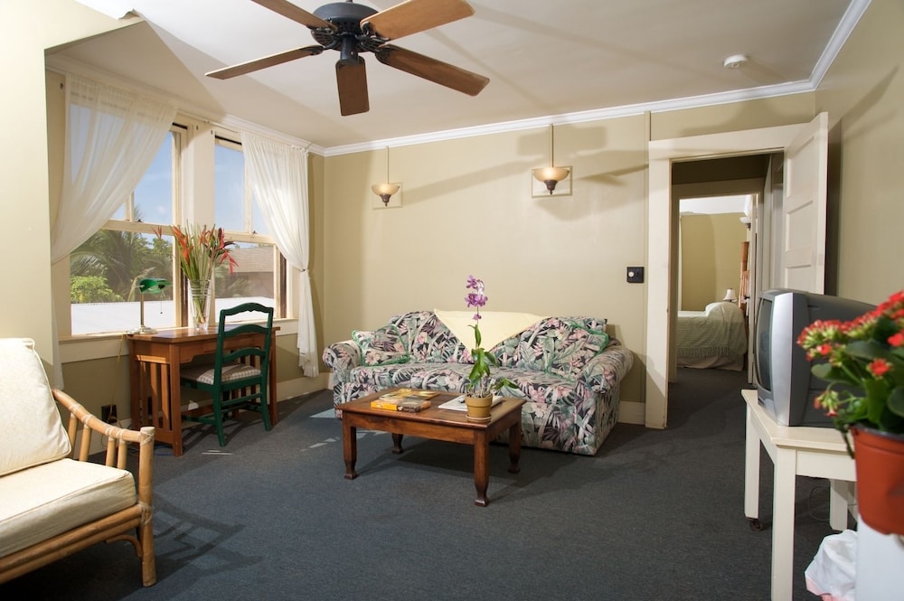 Suite, Ocean View, Sea Facing (Inn Waimea) photo 3