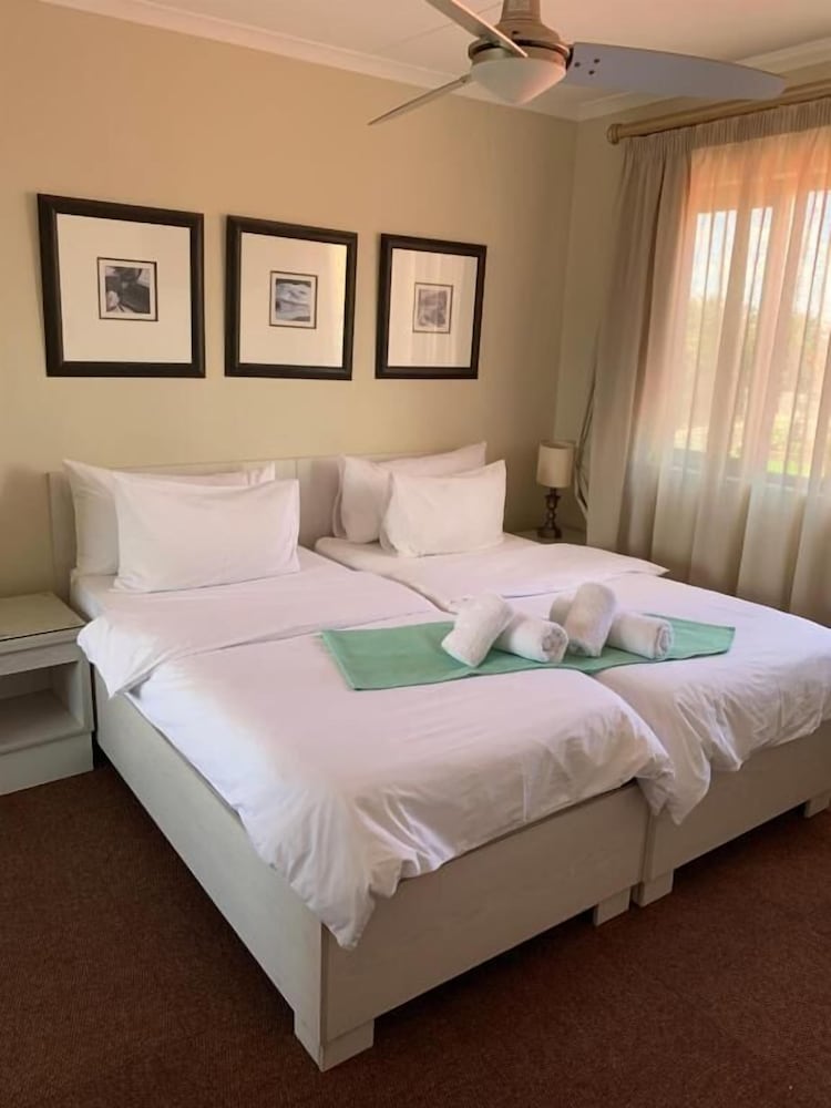Family Suite, 2 Bedrooms, Air conditioning, Mountain View