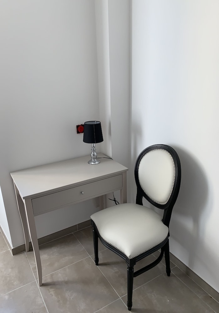 Standard Double Room - Photo 4