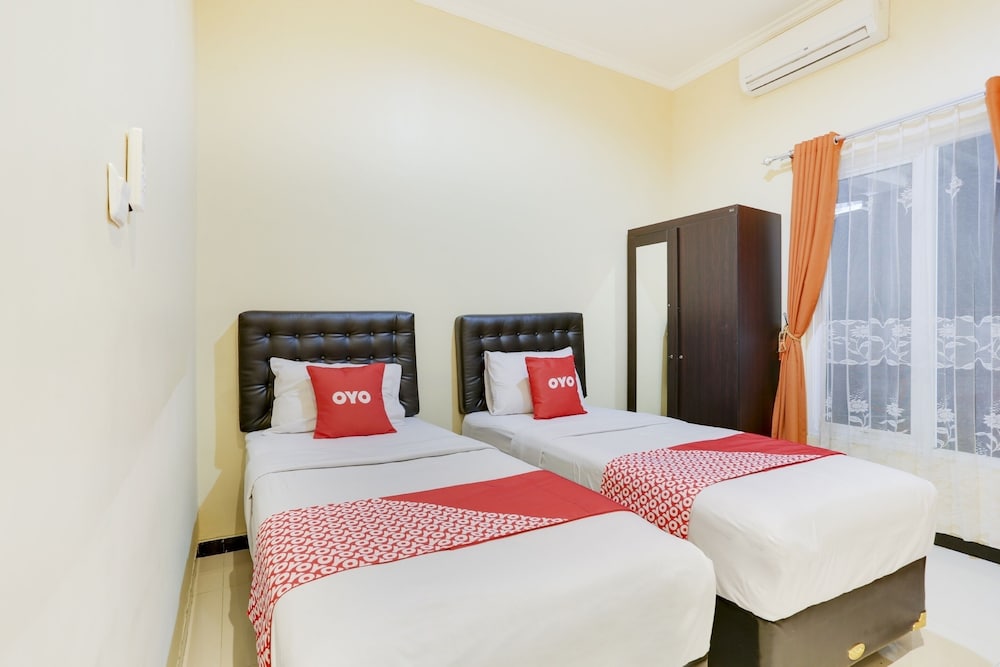 Deluxe Twin Room - Photo 2