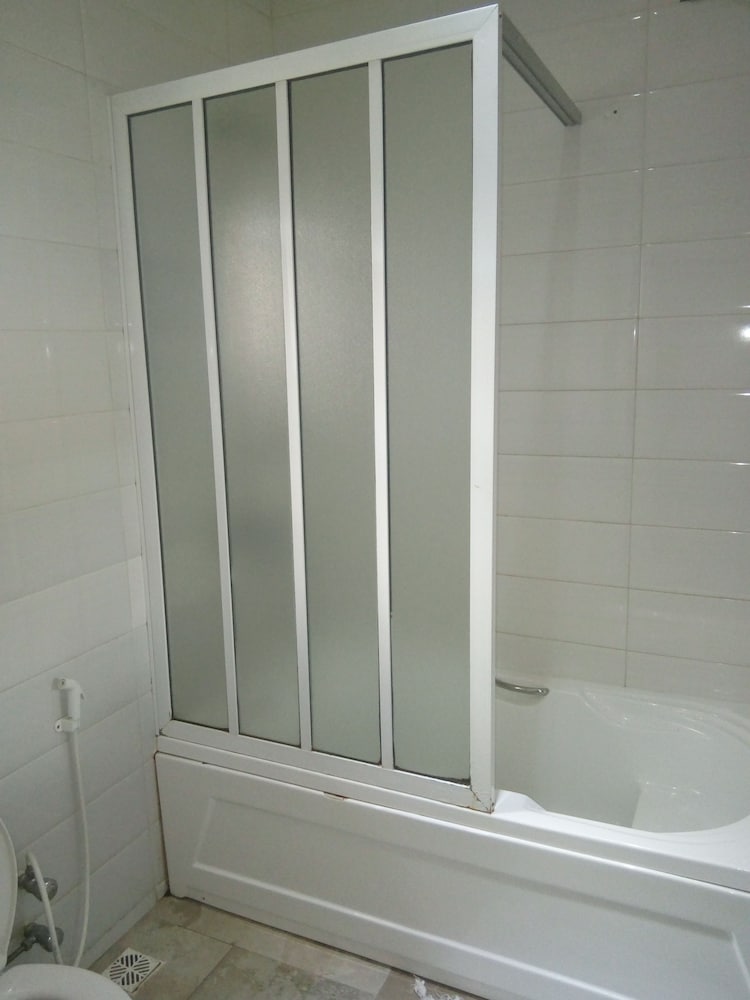 Deluxe Room - Photo 3