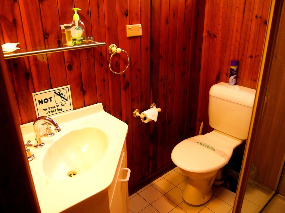 Standard Room, Non Smoking, Balcony (Riverbend) photo 2