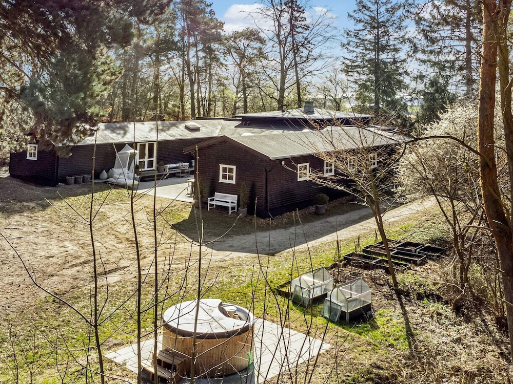 House photo 2