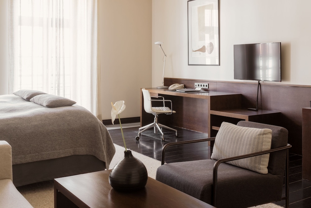 Studio Suite photo 2