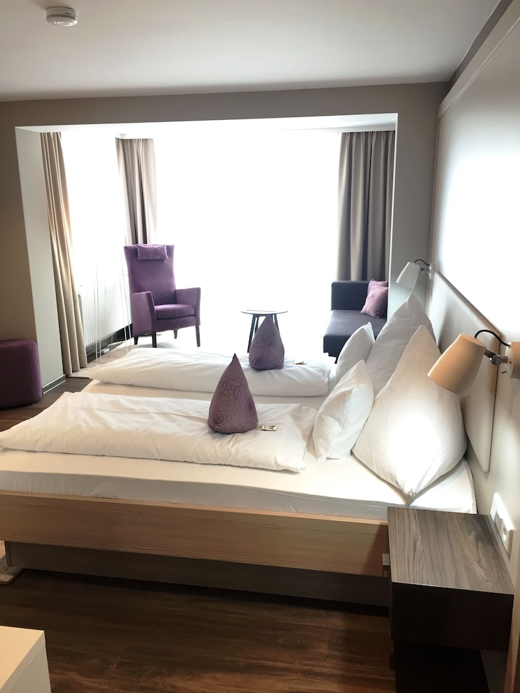 Basic Double or Twin Room