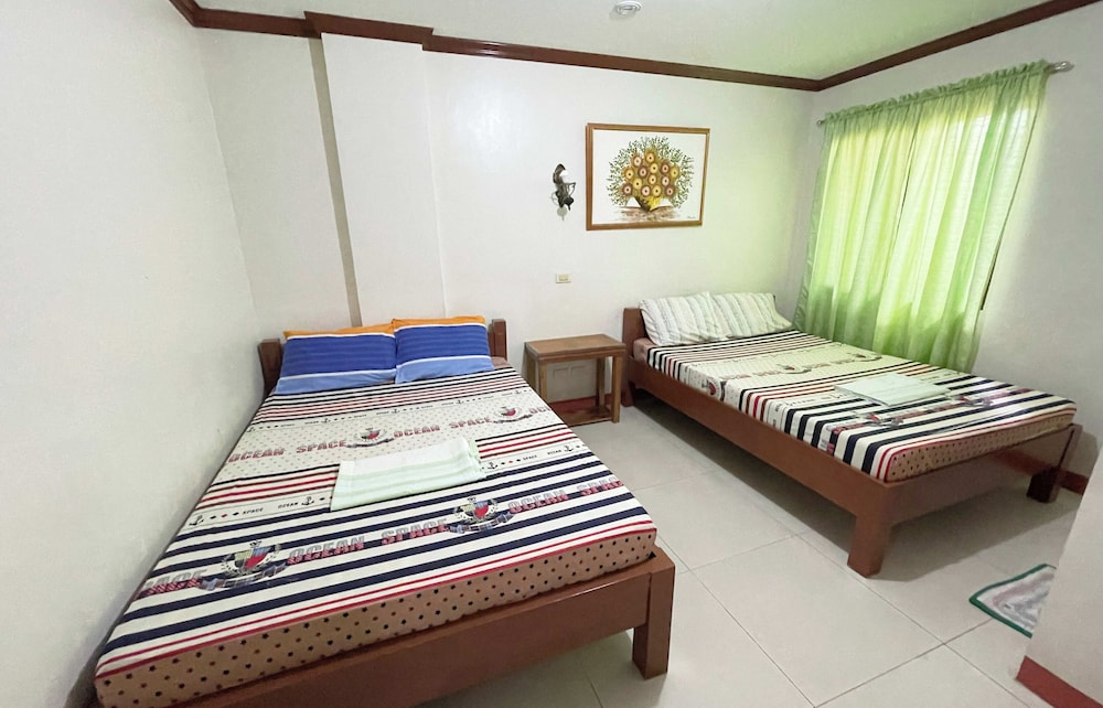 Standard Quadruple Room photo 3