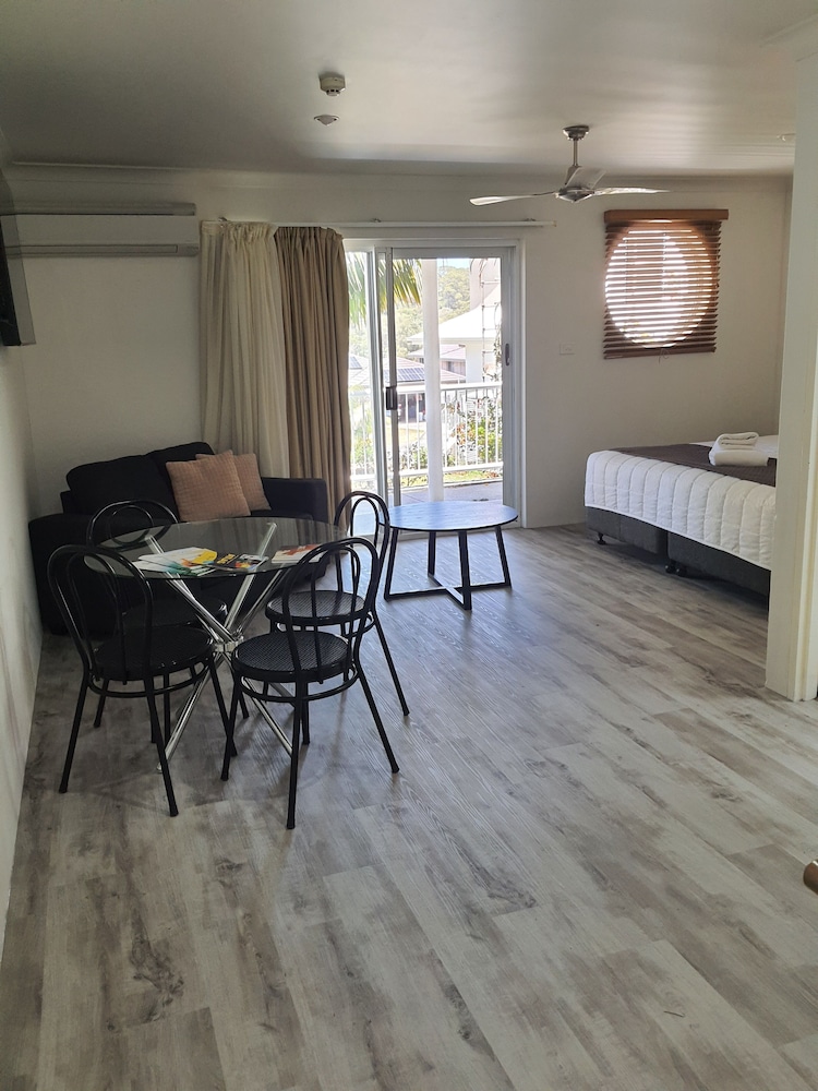 One Bedroom Suite photo 3