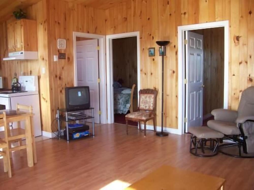 Family Cottage, 2 Bedrooms, Ocean View (Elizabeth) photo 1