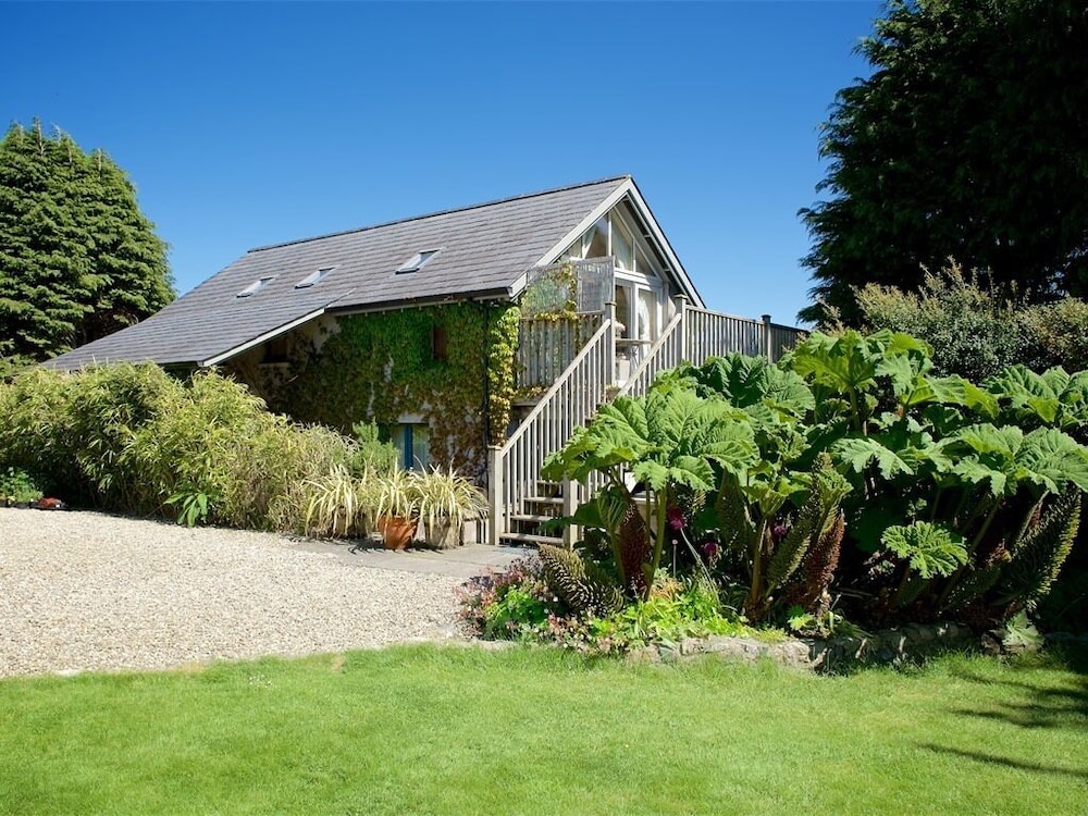 Studio, Ensuite (The Loft-2 Bedroom Annexe) photo 1