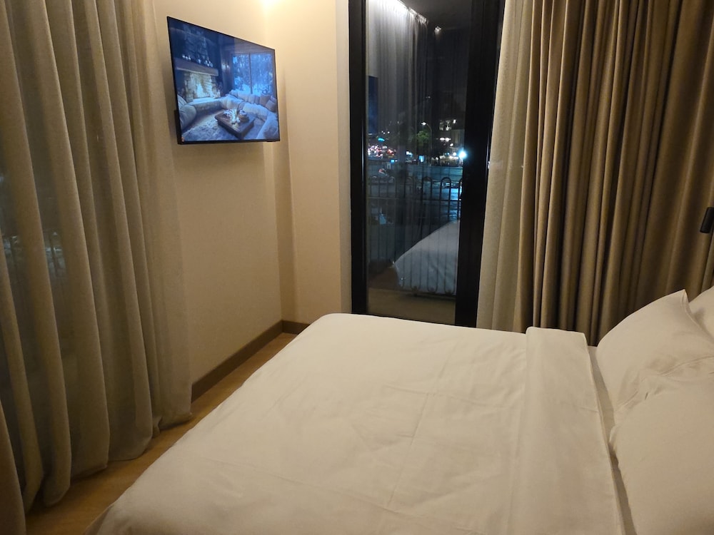 Standard Double Room, City View