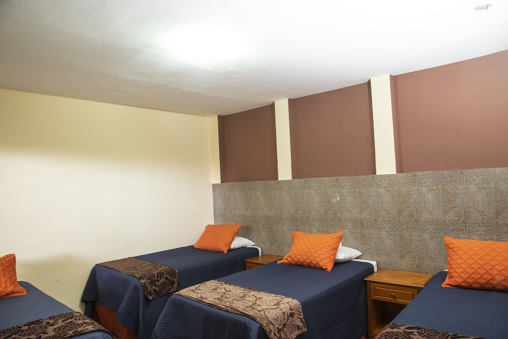 Quadruple Room, Shared Bathroom photo 1