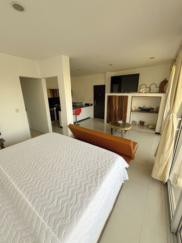 Exclusive Studio Suite