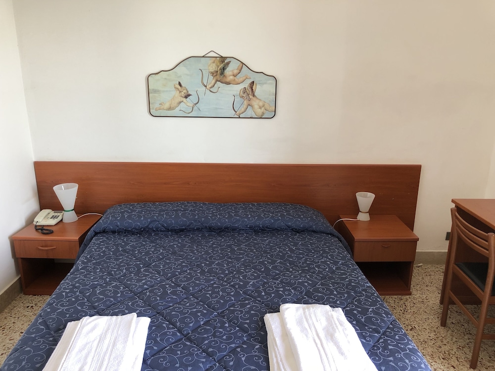 Double Room, 1 Double or 2 Twin Beds (Panoramic View) - Photo 4