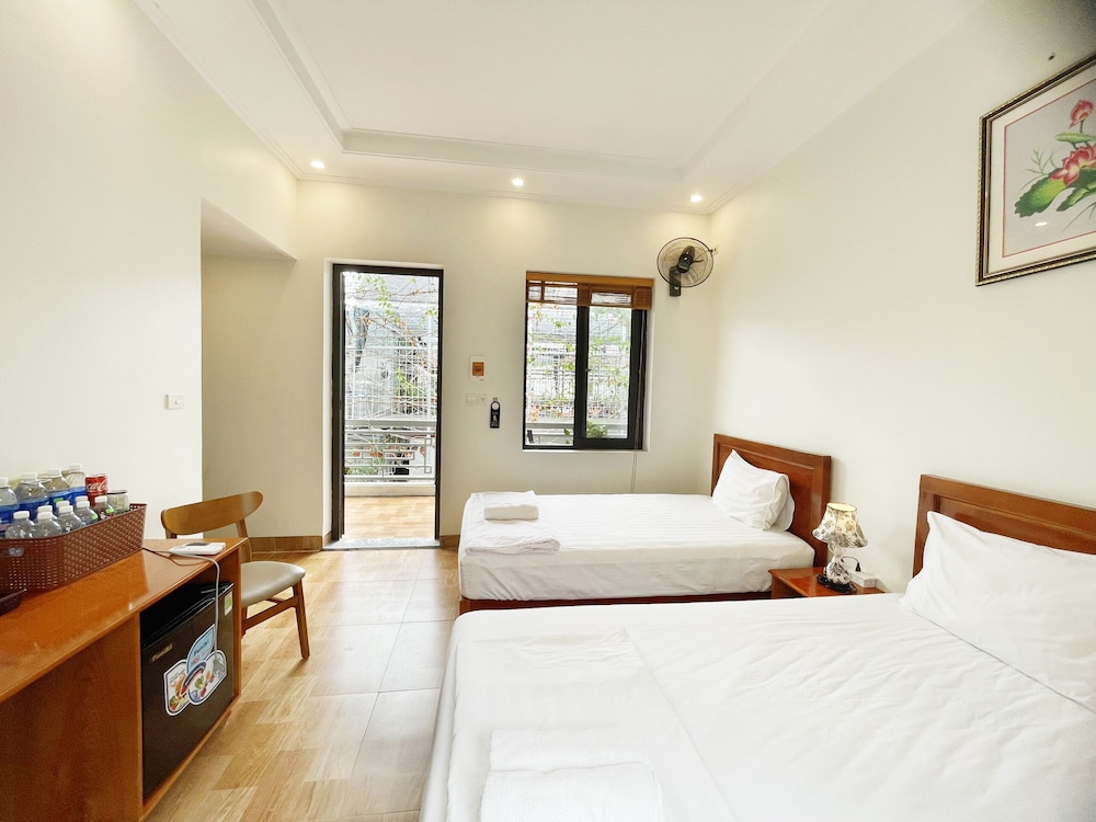 Deluxe Triple Room photo 2
