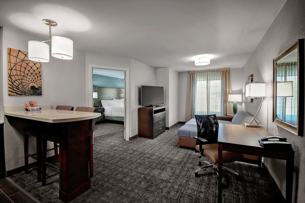 Suite, 1 Bedroom, Accessible, Kitchen (Communication Accessible) - Photo 1