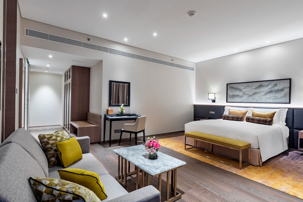 Luxury Suite, 1 King Bed