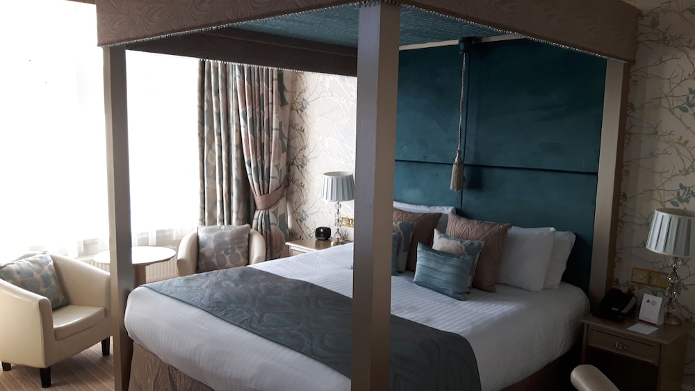 Deluxe Suite, 1 King Bed, Non Smoking (View) - Photo 2